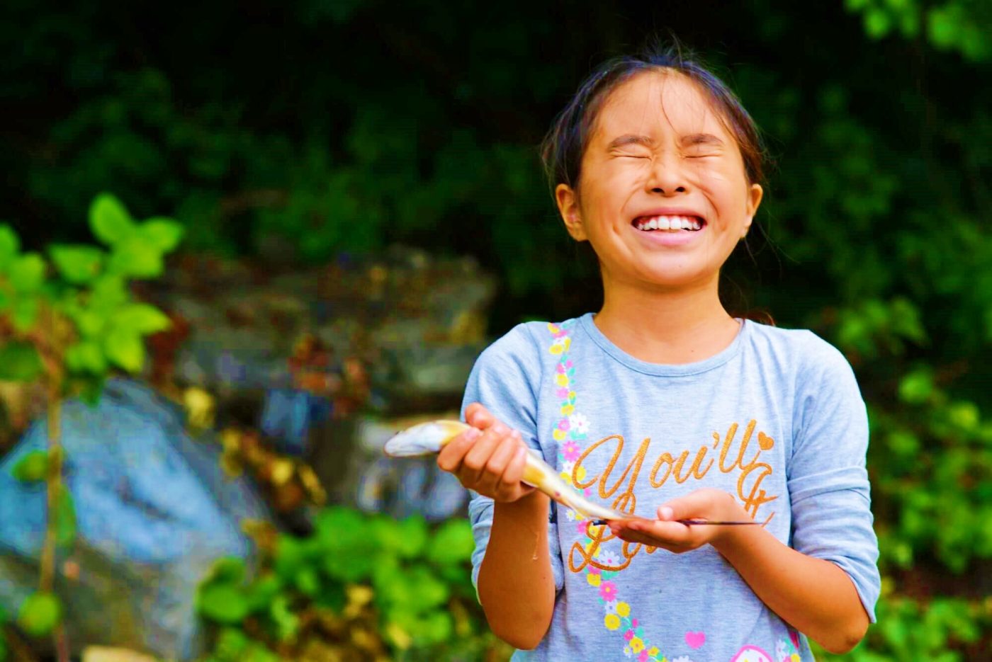 渓流でイワナ獲り
